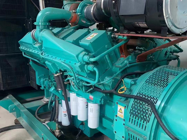 德庆更换100kW柴油发电机组机油时，需要注意哪些事项？